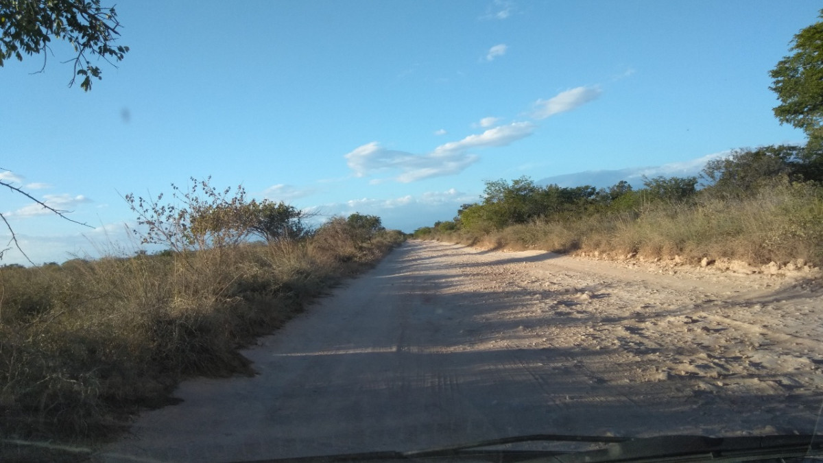 Deploran deterioro de la carretera de Bahía de las Águilas