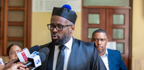 El procurador adjunto Procuraduría Especializada contra la Corrupción Administrativa (Pepca), Wilson Camacho, calificó como una victoria para el órgano persecutor el envío a juicio de fondo a 44 de 48 acusados en los casos de corrupción administrativa Coral y Coral 5G.