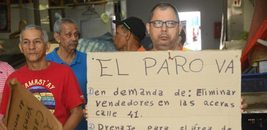Mercaders realizan proteste en mejoramiento del mercado de Cristo Rey / Raul Asencio