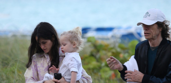 Mick Jagger y la bailarina Melanie Hamrick están juntos hace ocho años. La pareja tiene un hijo de 6 y se llevan 44 años de diferencia.