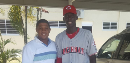 Elly de la Cruz integrado a circuitos de los Rojos de Cincinnati.