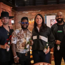 Desde la izquierda Riccardo Bardelino, Gabriel Pagán; Dahián El Apechao, Noelia Merejo, Gerente de Marca de Cerveza Presidente; Brea Frank y Krisspy.