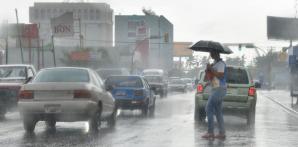 Clima. En las últimas horas se han registrado en amplias zonas del país intensas lluvias debido a una onda tropical.