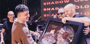 Shadow Blow recibe Disco de Oro en conmemoración de su exitoso “Mensaje Directo”