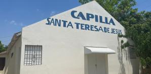 La iglesia prestó la capilla para que los niños no pierdan el año escolar.