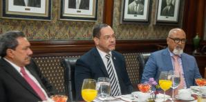 El director de la Defensa Pública, Rodolfo Valentín; el exjuez de la Suprema Corte de Justicia (SCJ), José Alberto Cruceta, y el ex juez de apelación, Pedro Balbuena.