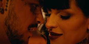 Escena del videoclip de "Cazzualidades"
