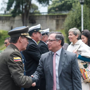 Petro reivindica los logros de su primer año en el Gobierno tras las polémicas con su hijo.