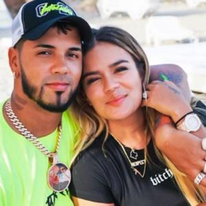 Anuel ha vuelto a lo mediático al dedicar una canción a Karol G.