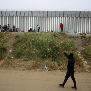 Migrantes en la forntera.