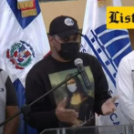 Alofoke, Ramón Tolentino y Topo Point entregan armas a ministro de Interior y Policía