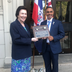 Embajadora en EEUU recibe la llave de la ciudad de Lawrence