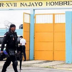 Unidades especiales intervienen en un pleito en la cárcel Najayo-Hombres