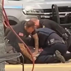 Tres policías suspendidos en EEUU tras video viral de arresto violento en Arkansas