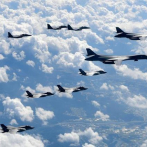 Norcorea lanza misiles al mar; Aviones de EEUU en Surcorea