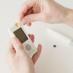 Investigadores encuentran una nueva forma de medir los niveles de glucosa sin extraer sangre