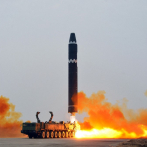 Corea del Norte dispara 2 misiles en pruebas condenadas por vecinos