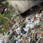 Residentes de Pedro Brand denuncian cúmulos de basura y mal olor de cañada