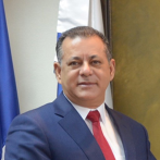 Abinader firmó una pensión especial a Gabriel Castro, pasado superintendente de Valores