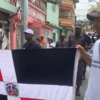 Comunitarios de Los Tres Brazos marchan 
