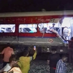 120 muertos tras choque de trenes en la India