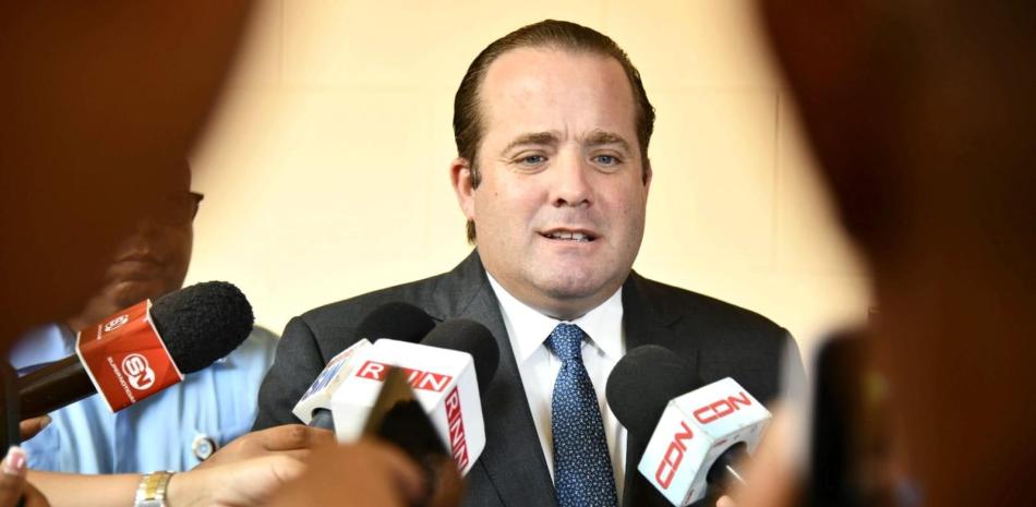 El ministro Administrativo, José Ignacio Paliza, no es partidario de que se indulten a los presos con condiciones de salud terminales, debido a que en el pasado se ha utilizado la medida y no son beneficiados los que deberían, según expresó el funcionario a este medio.