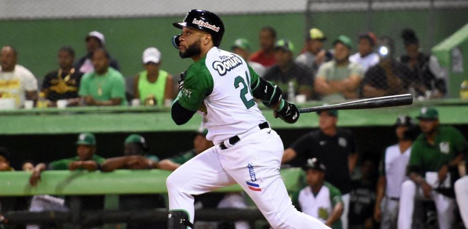 Robinson Canó llegó a un acuerdo para permanecer con las Estrellas Orientales.