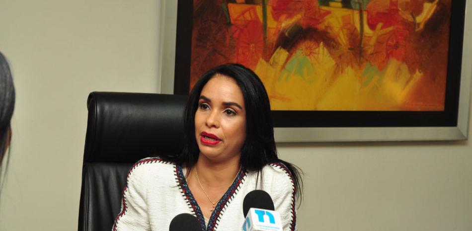 Directora Intrant. Claudia Franchesca de los Santos: “Existe un buen ambiente entre todos los integrantes del sector transporte para llevar a cabo todos los pasos establecidos en la ley”.