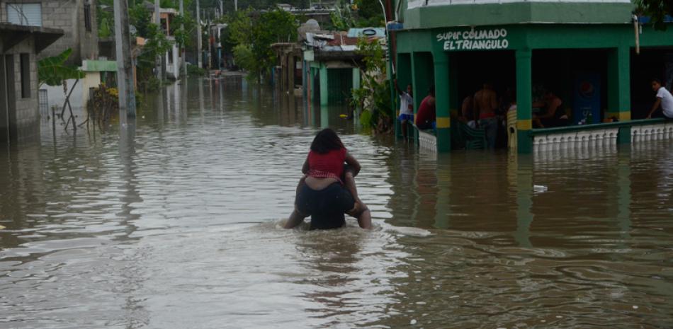 Lluvias causan daños en sectores de San Cristóbal