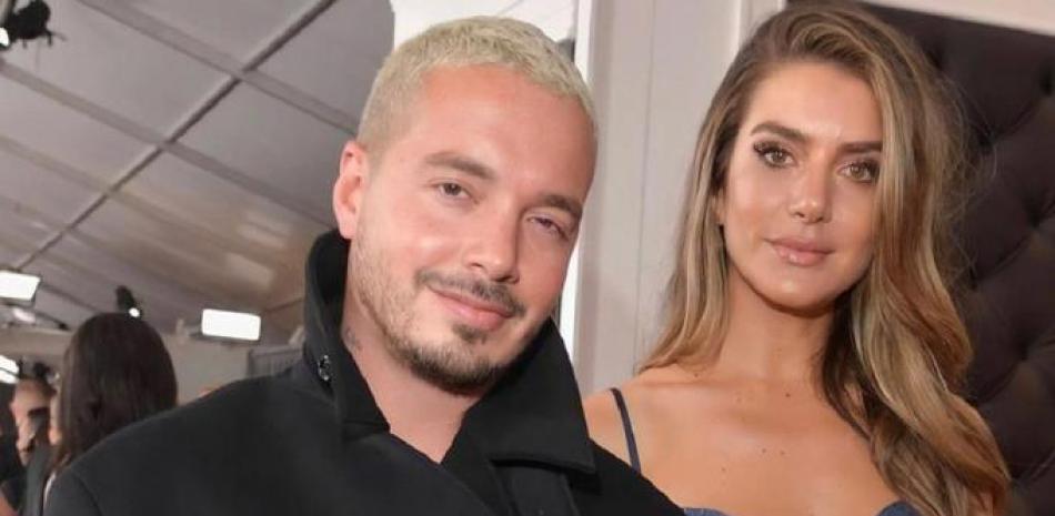 Aseguran novia de J Balvin tiene siete meses de embarazo y el bebé se  llamará Río