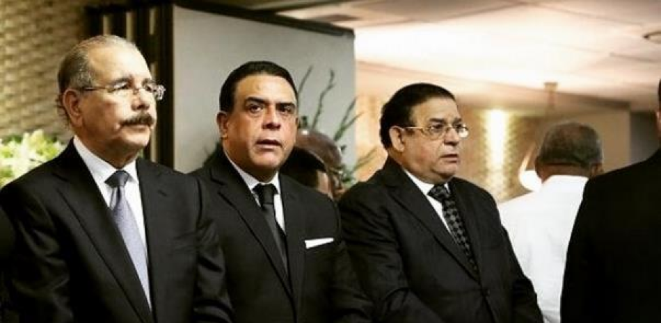 Danilo Medina y su hermano Alexis, principal acusado de un caso de corrupción. / Foto: Archivo