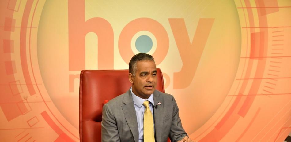 Joel Santos, ministro de la Presidencia en una entrevista en el programa televisivo "Hoy Mismo" en Color Visión. Fuente externa.
