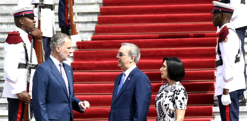 Luis Abinader recibe al Rey de España Felipe IV.

 

oto: José Alberto Maldonado| Listín Diario