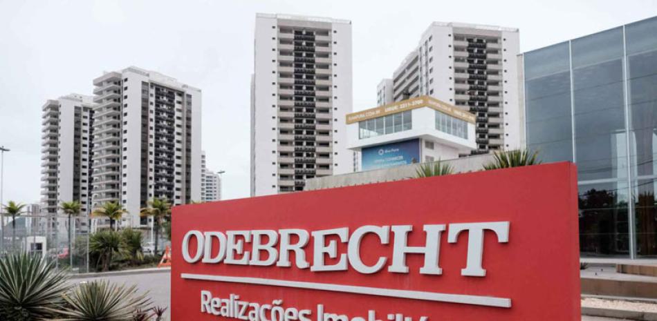 La empresa brasileña Odebrecht admitió haber pagado sobornos en República Dominicana US$92 millones a cambio de que se les concedieran contratos de obras públicas.