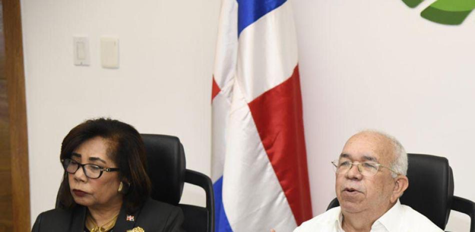 Gloria Furcal y Fernando Durán, del Bagrícola.