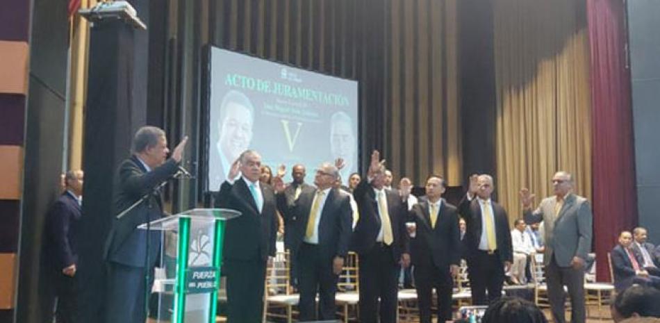 El movimiento político “V República” encabezado por Soto Jiménez tomó juramento.