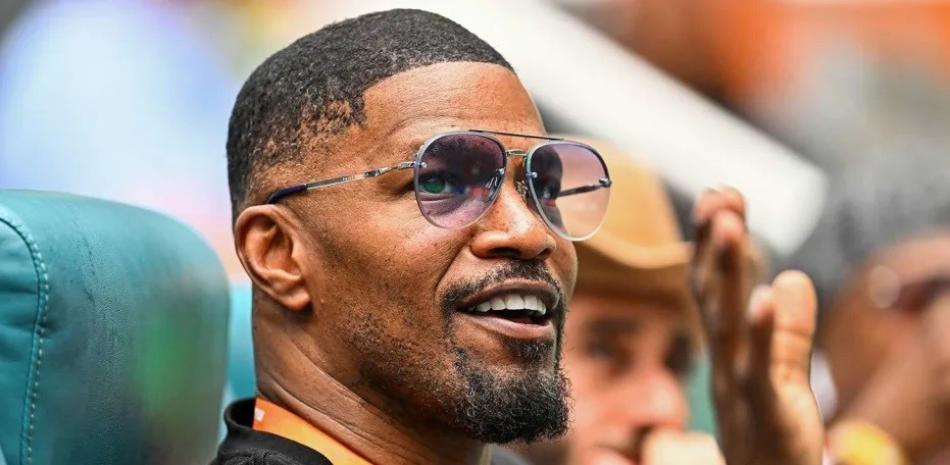 Jamie Foxx ha emitido su primera declaración pública desde su hospitalización hace casi tres semanas por una «complicación médica» desconocida.»Agradezco todo el amor!!! Me siento bendecido», publicó por el actor por Instagram.


Jamie Foxx ha emitido su primera declaración pública desde su hospitalización hace casi tres semanas por una «complicación médica» desconocida.