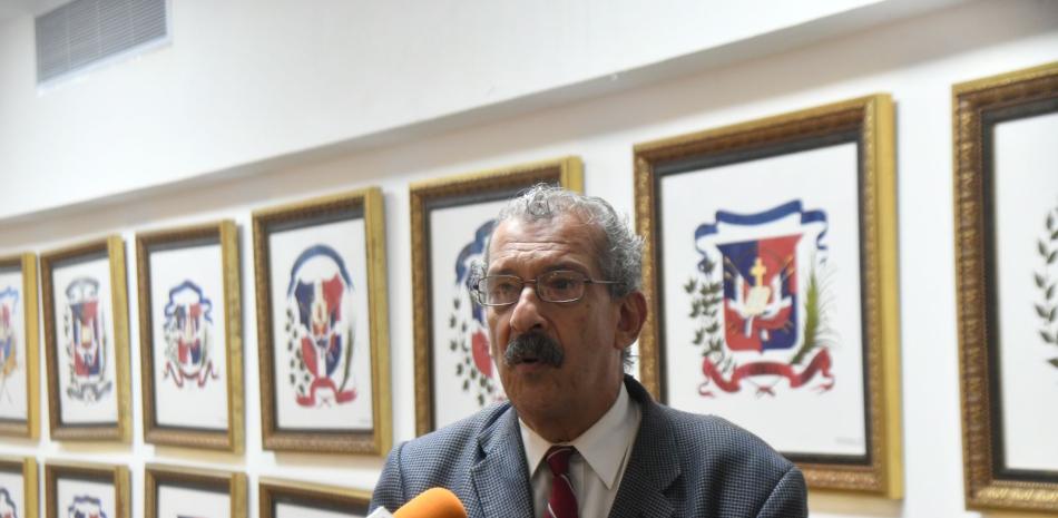 José Guerrero, director del Museo de Historia y Geografía Dominicana, hablando sobre el aniversario de Santo Domingo