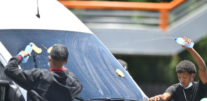 Foto de archivo de un limpiavidrios.