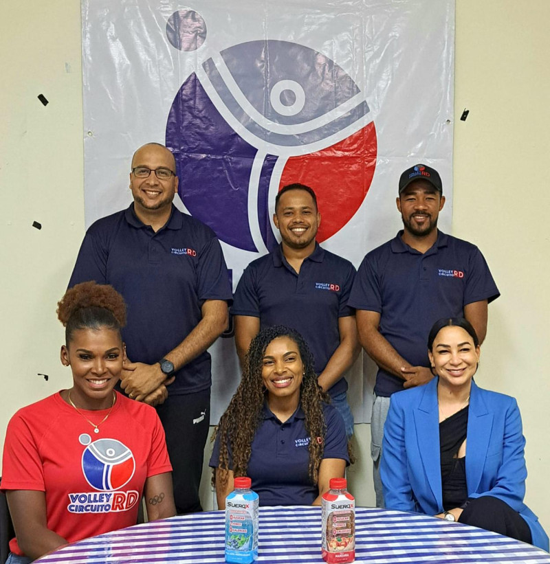 Bethania de la Cruz , Elizabeth Rubio, Milagros Cabral, Yhonastan Fabian, Edward Hernández, Luis Urdaneta, los principales organizadores del Volley Circuito RD que inicia este viernes en Guibia