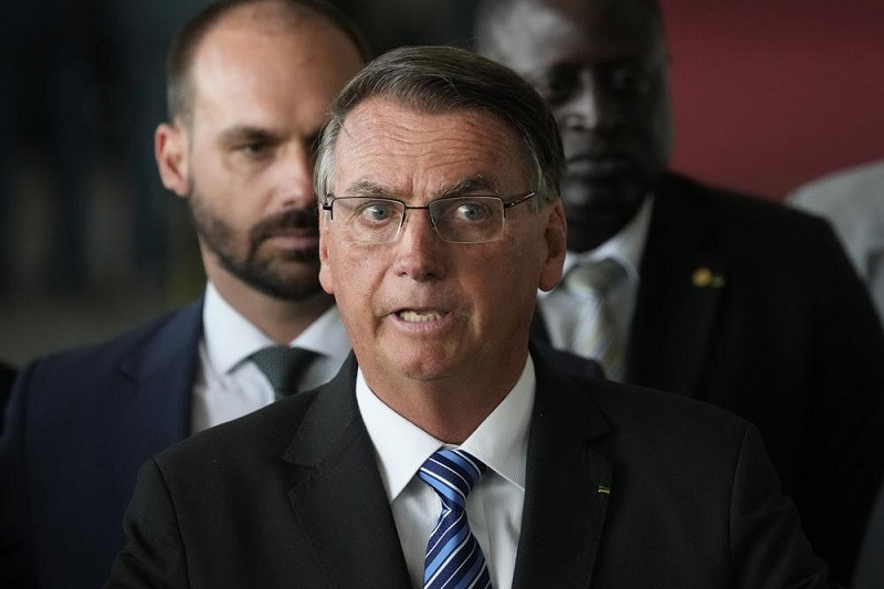 El expresidente de Brasil Jair Bolsonaro pronuncia un discurso desde la residencia oficial del Palacio Alvorada, el martes 1 de noviembre de 2022, en Brasilia.