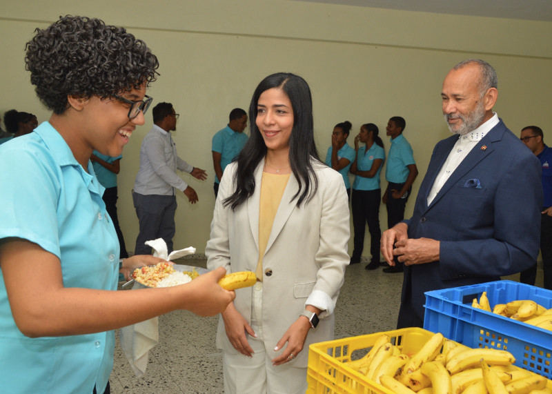 El guineo es la primera fruta incluida en la alimentación escolar.