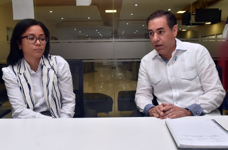 Angélica Castillo y Rafael Castillos.