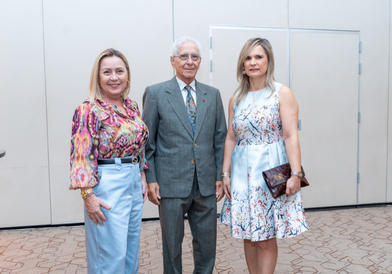 Elfriede Wernisch, Juan Barceló y Annerys Rodríguez