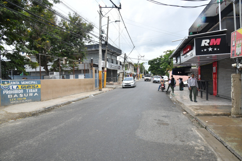 Una calle central de La Guáyiga, perteneciente al municipio Pedro Brand.