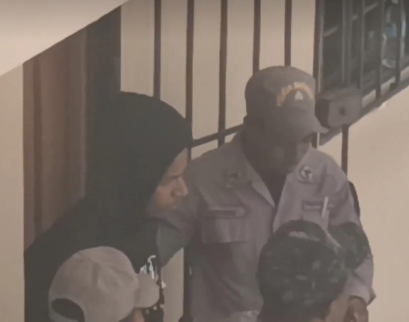 Chofer que conducía patana que impactó autobus escolar en Hato Mayor.