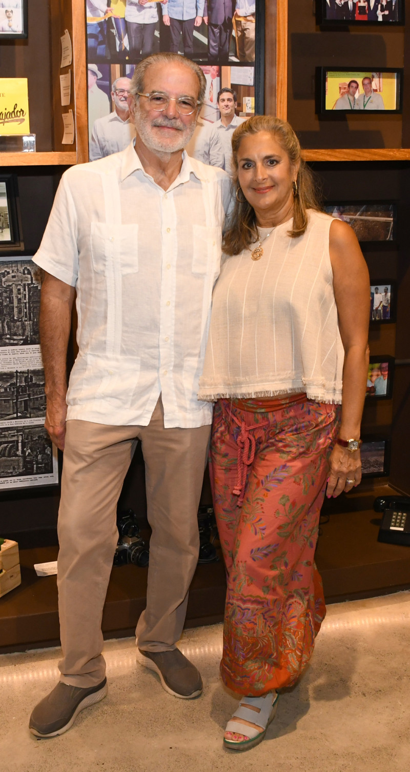 Ignacio Cortés y Elaine Shehab.