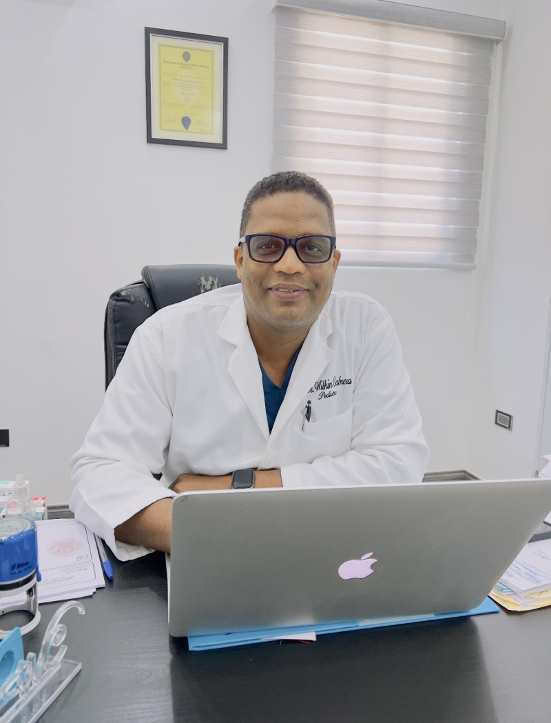 Wilkin Dailes Cabrera Sención, profesional de la pediatría y nutricionista deportivo.