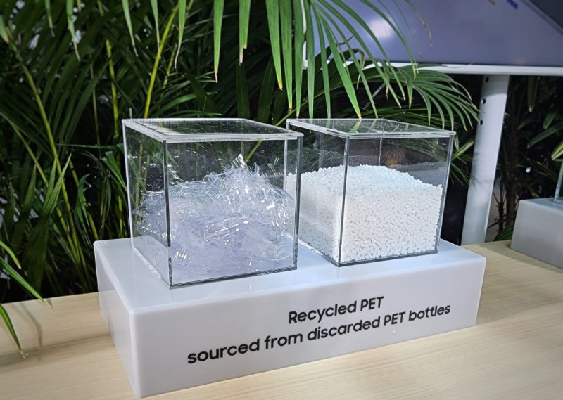 Botellas desechadas recicladas.