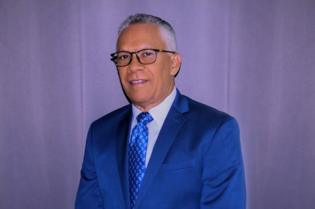 Doctor Angel Almánzar, exdirector de Salud Mental.